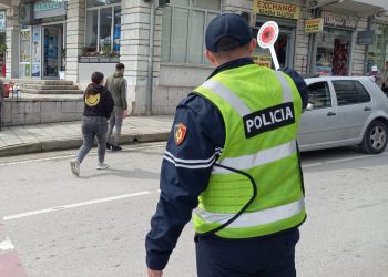 Qindra gjoba e shoferë të ndëshkuar në Gjirokastër, policia tregon bilancin e një jave