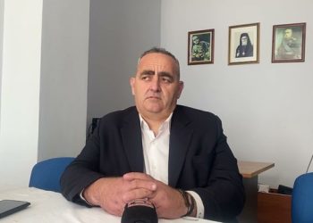 Kandidati i Berishës në Himarë: Shqiptarët zbritën nga malet e Kaukazit