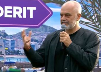 Rama bën humor me Romeon e Finiqit: Sa romantik ky emri, do bëni një festival dashurie në bashkinë tuaj