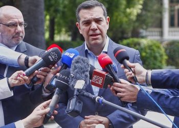 Humbi zgjedhjet, Tsipras flet si Lul Basha: Tani fillon lufta! Ne nuk dorëzohemi