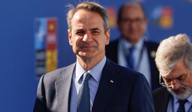 Greqia rrit pagat dhe ul taksat për pronën – Kryeministri Mitsotakis premton subvencione për të rinjtë