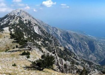 Humbën rrugën në malet e Dukatit, policia iu vjen në ndihmë 2 turistëve anglezë