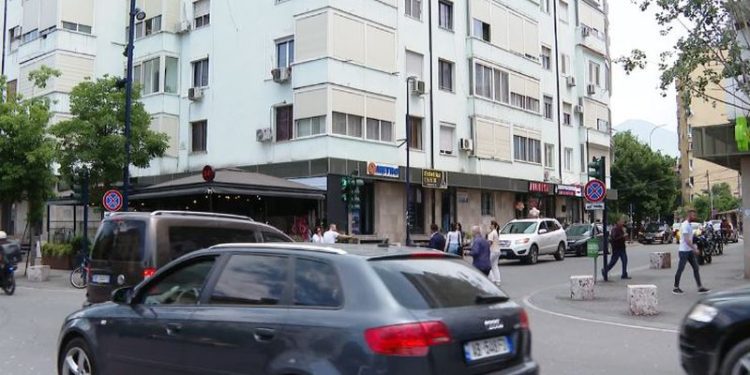 Eskorta të huaja “mbushin” Tiranën, vajza nga Libia, Kazakistani e Taxhikistani punojnë në banesa me qira