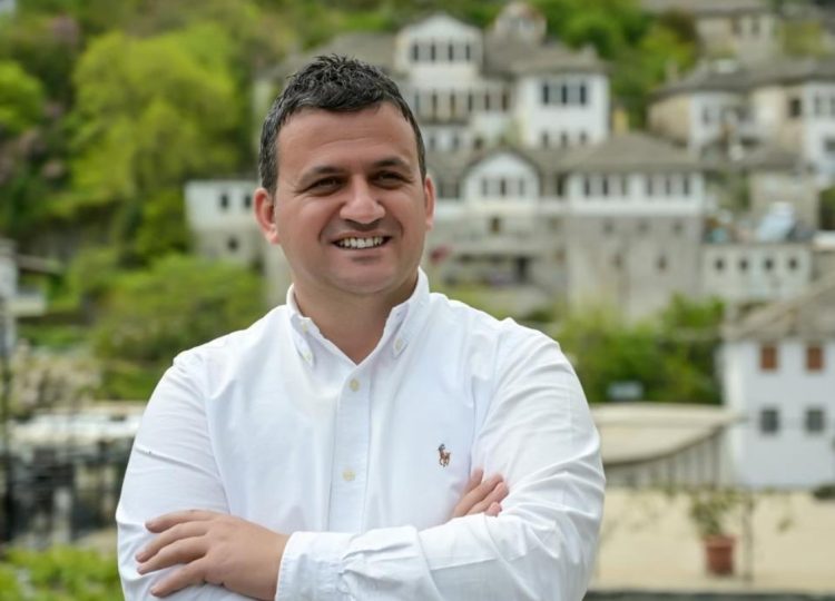 Flamur Golemi: 30 ditë me zemrën plot nga Gjirokastra ime