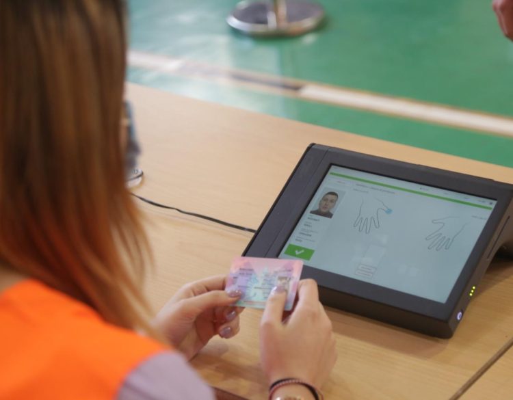 Zgjedhjet vendore/Në 3 bashki të vendit do të aplikohet votimi elektronik