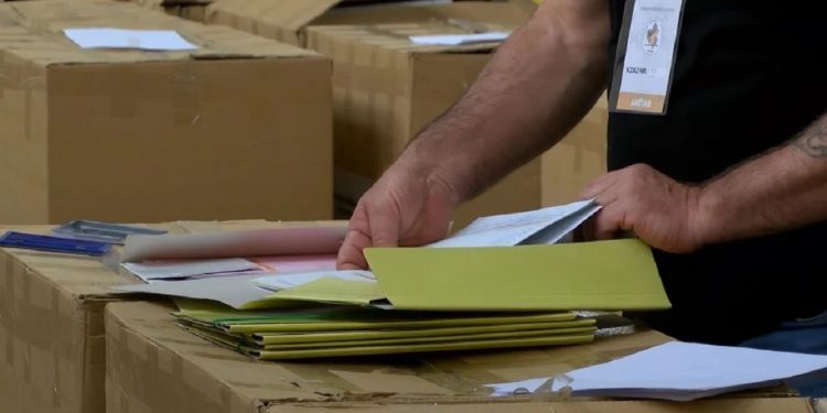 Mbyllet votimi në Sarandë dhe Delvinë, vijon ende në Konispol