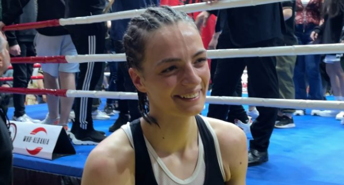 Mposhti sportisten turke në Kick Boks, shqiptarja Ilda Lelo mbron për herë të dytë titullin kampion bote