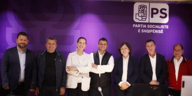 Zgjedhjet, 4 nga 10 kryebashkiakët më të votuar në Shqipëri janë në qarkun Gjirokastër