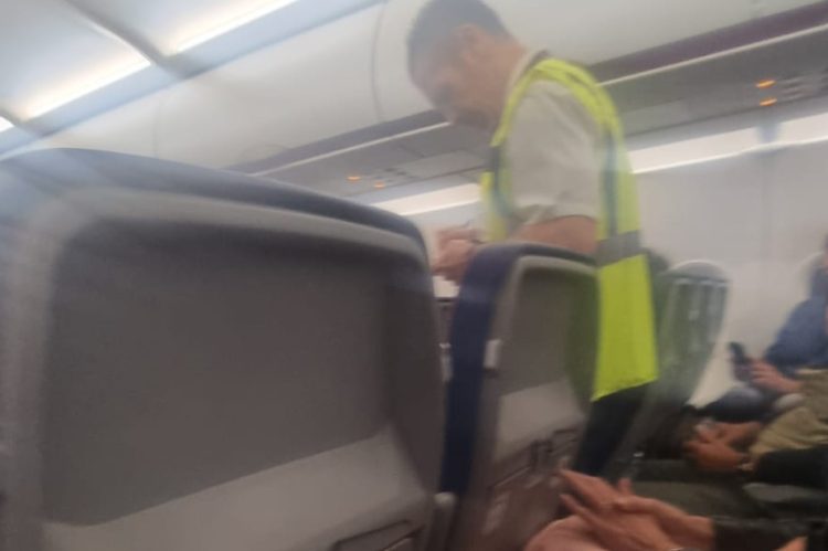 Tjetër skandal me fluturimet e WizzAir, vonohet mbi 2 orë linja Madrid-Tiranë, kërcënohen pasagjerët nëse filmojnë (VIDEO)