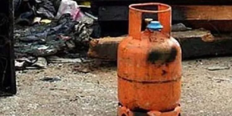 Shpërthen bombola e gazit, plagosen tre anëtarët e familjes