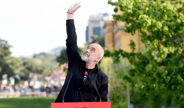 Edi Rama ‘fallxhor’ i zgjedhjeve, jo rastësisht
