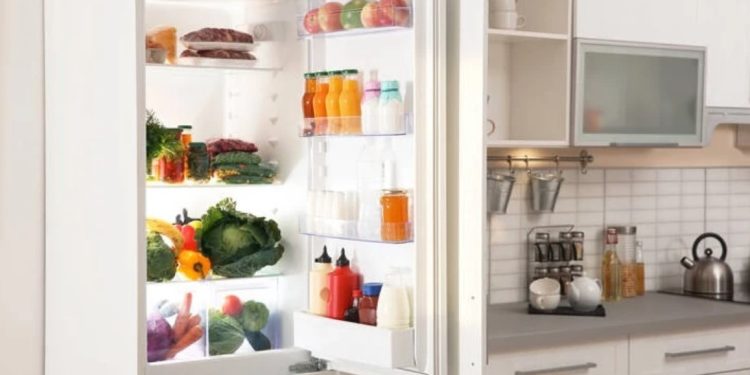 Tre gabime që bëni kur ruani ushqimet në frigorifer