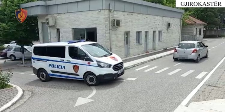 Trafiku i klandestinëve në Gjirokastër, i riu arrestohet në Memaliaj (VIDEO)
