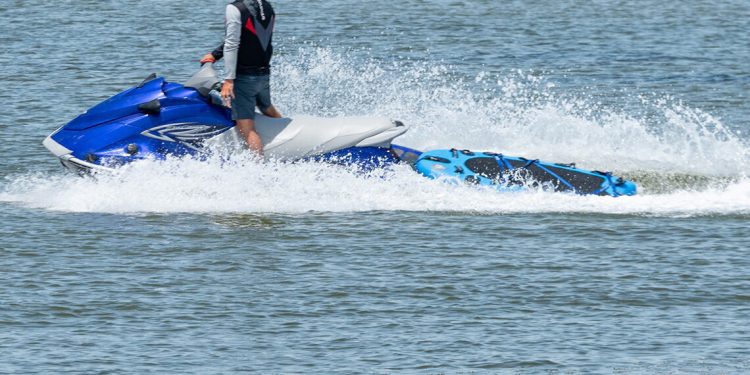 Kontrolle për jetski nga Shëngjini në Ksamil, bllokohen 4 mjete