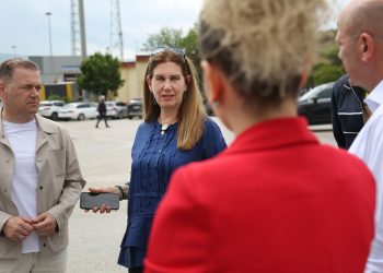 Kumbaro në Kakavijë: Përmirësojmë shërbimin dhe estetikën e pikave doganore