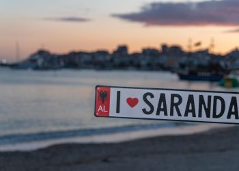 Sezoni/ Oraret dhe mjetet që kufizohen në Sarandë deri më 30 shtator