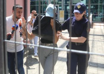 Gota me kamera të fshehtë, ja si e filmoi Alma-Safetin (FOTO)