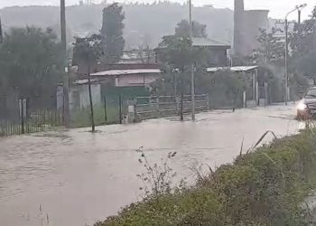 Moti i keq paralizon edhe Vlorën, përmbyten rrugët e qytetit, uji futet edhe në disa banesa