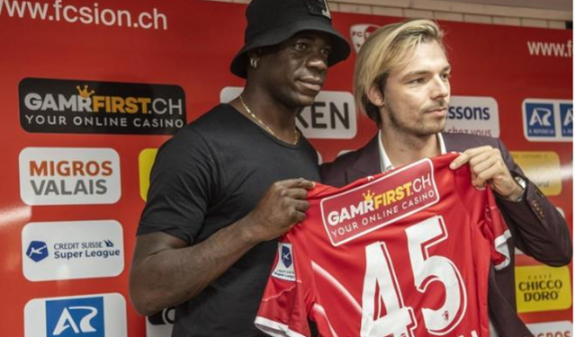 Balotelli rreh me grushta djalin e presidentit të skuadrës