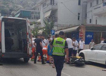 Po shpërndante pica, aksidentohet motoristi në Gjirokastër