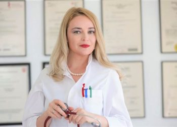 Mjekja shqiptare që u largua në Gjermani: Do punoja dhe për 200 euro në Shqipëri…