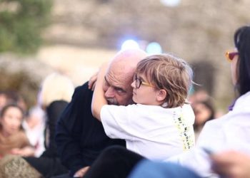 Rama përqafuar me Zahon në kalanë e Gjirokastrës (FOTO)