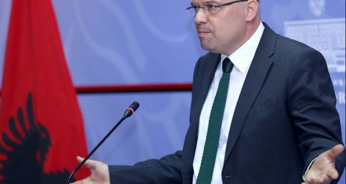 Ish-ministri i Drejtësisë: Fredi Beleri mbahet i burgosur në kundërshtim me ligjin