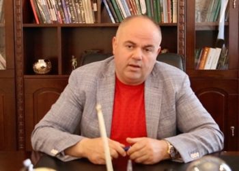 Çanta që shiten 300 euro, eksperti tregon si është bërë video që "fundosi" Safet Gjicin