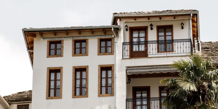 hotel sarajet 1821, gjirokaster, turizem, akomodim, hotel i ri, investim