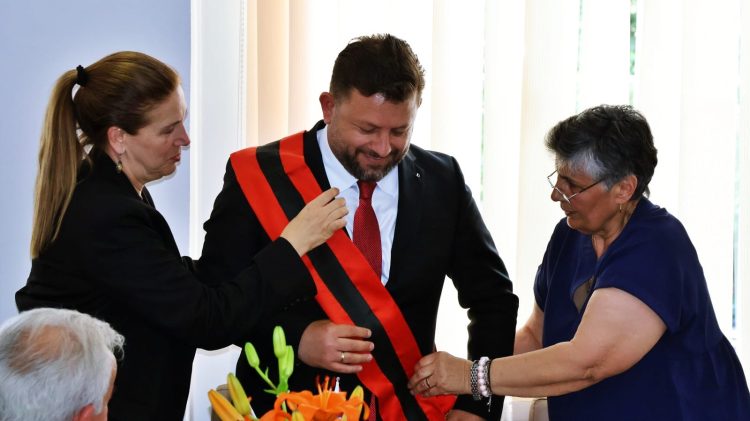 Betohet kryetari i Dropullit: Populli na nderoi me votën e tij, ne do t’ia shpërblejmë me punë