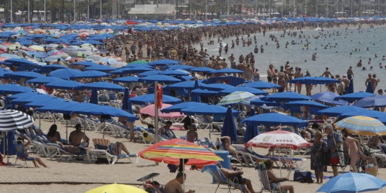 "Digjet" Spanja, temperatura shënon 44 gradë