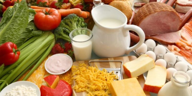 Zarzavatet, produktet e qumështit dhe mishi me rritjen më të lartë të çmimeve në maj