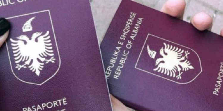 Tritan Shehu kundër ligjit të ri të shtetësisë: Goditen vlerat kombëtare dhe të drejtat e njeriut