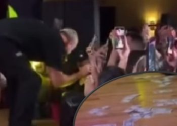 Shqiptarët e amerikës mbulojnë Luizin me para (VIDEO)