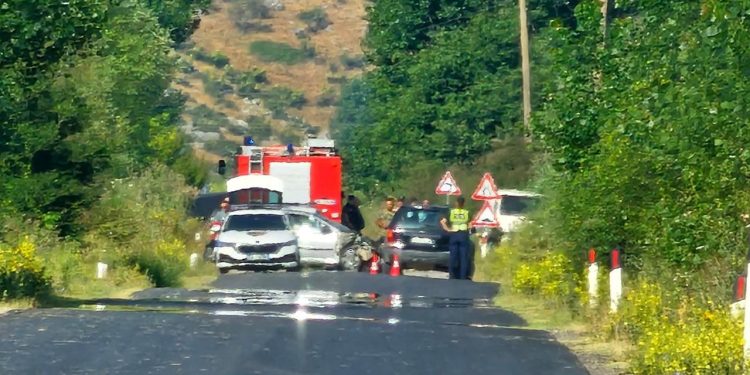 Aksident në Libohovë, dy të plagosur