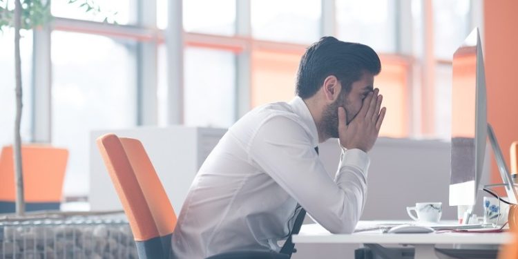 13% e të rinjve 25-29 vjeç në Shqipëri nuk duan të punojnë