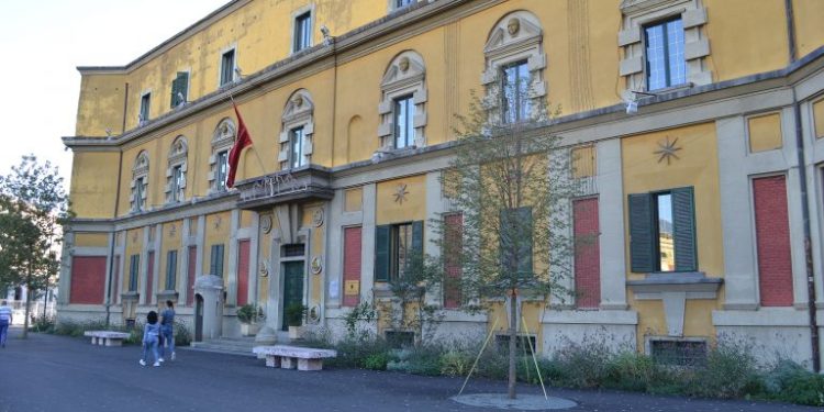 Ministria e Bujqësisë sqaron pezullimin e fondeve nga BE-ja: Është procedurë normale, programi vazhdon