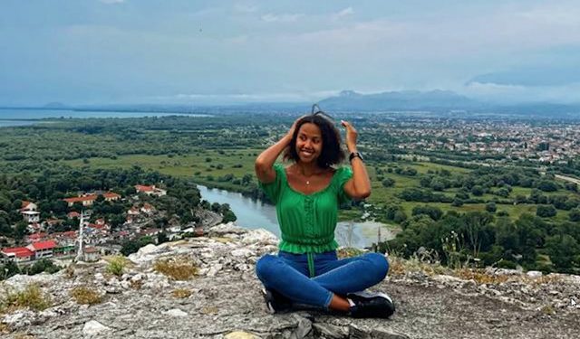 Nga Afrika në Shqipëri vetëm, 25-vjeçarja: Zbulova një mrekulli në tokë