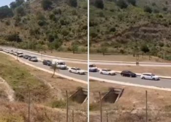 Pala greke me dy sportele, shkaktohen radhë të gjata në Qafë Botë, qytetarët ‘përvëlohen’ në diell