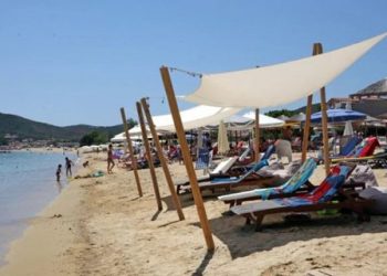 Tragjedia me 3 të mbytur në Kavajë, flasin dëshmitarët: Nga deti i nxorri një person me kajak