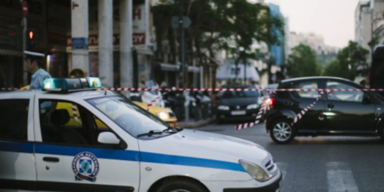 U kapën ‘mat’ duke fshehur kokainë në një shtyllë tensioni, pranga shqiptarit dhe grekut