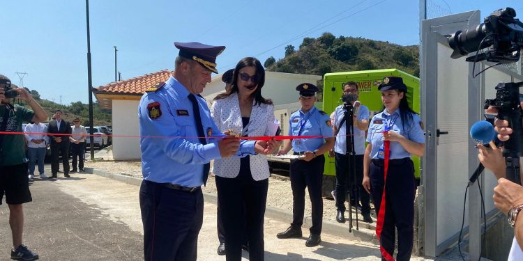 Përurohet Qendra e Regjistrimit dhe Strehimit të Përkohshëm për migrantët e parregullt në Pikën e Kalimit Kufitar Qafë Botë