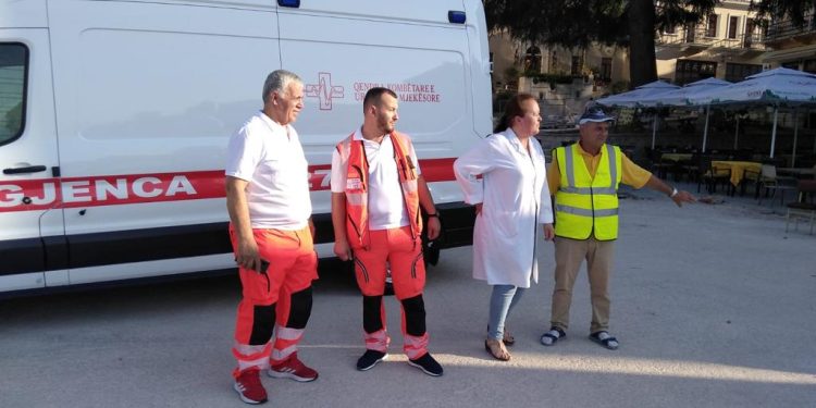 Gjirokastra "digjet", thirrje nga kryetari i bashkisë: Mos e neglizhoni këtë situatë, evitoni daljet jashtë