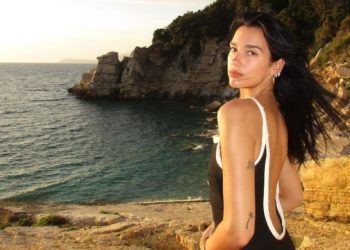 Dua Lipa ka mbërritur në “Shtëpi”, poston fotot nga Ksamili
