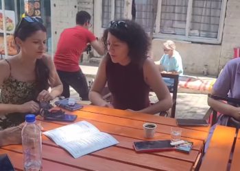 Vajzat e Poliçanit që vijnë nga Athina në “Kalanë e këngës” (VIDEO)