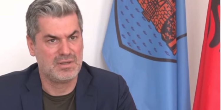 Zjarri në fushën e plehrave, kryetari i bashkisë: Dashakeqësi ndaj Vlorës e turizmit