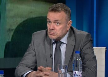 Paralajmërimi i Karamuços: Deri në shtator të tjerë politikanë në prangat e SPAK