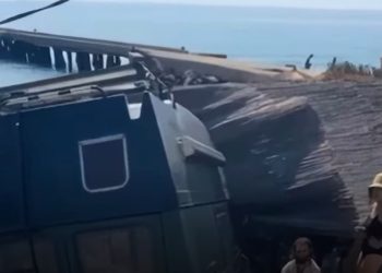 Aksidenti i pazakontë në Sarandë, turistëve gjermanë iu këputen frenat e dorës, përfundojnë brenda lokalit