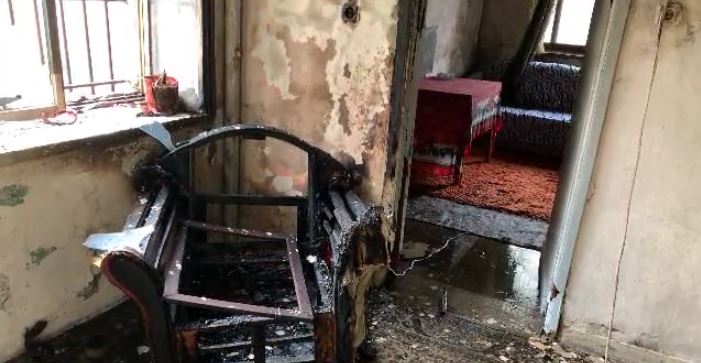 Merr zjarr shtëpia në Gjirokastër, flakët shkrumbojnë gjithçka