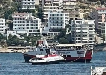 Defekti në anijen e “Finikas Lines”, tmerrohen pasagjerët e linjës Sarandë-Korfuz (VIDEO)